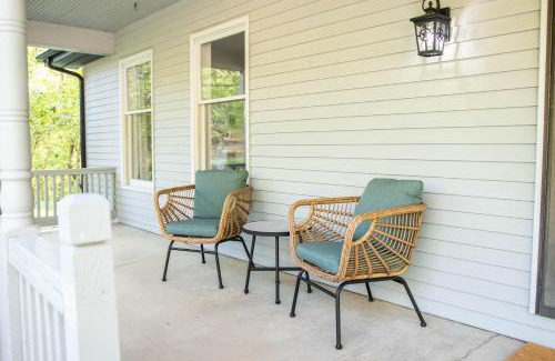 Morehead Maison | Hunter's Cove