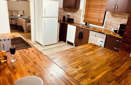 Weston Maison | Hunter Valley Escape 4BR 2 Bath Work & Leisure