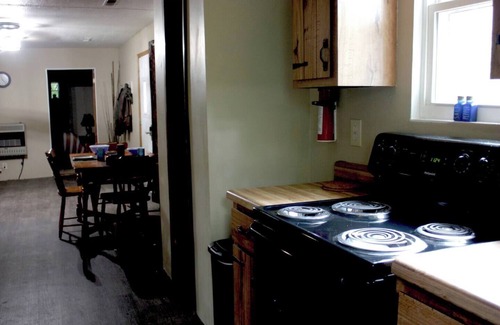 Williamsville Maison | Hunting/Fishing Cabin at Lake Wappapello