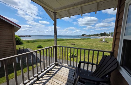 Hunts Point Cabine | Hunts Point 2-BR Coastal Retreat - Cottage # 2