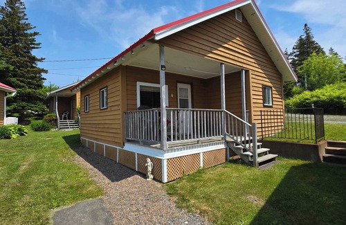 Hunts Point Cabine | Hunts Point 2-BR Coastal Retreat - Cottage # 4