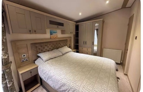 Bouvet Island Cabine | Hurleys Haven Mini Lodge At Camber (sleeps 8) Ashview 10
