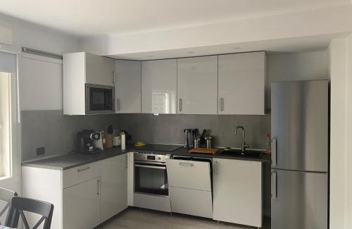 Skaland Appartement | Hus på bakken