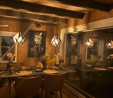 Valsoyfjord Maison | Hus ved Valsøyfjorden