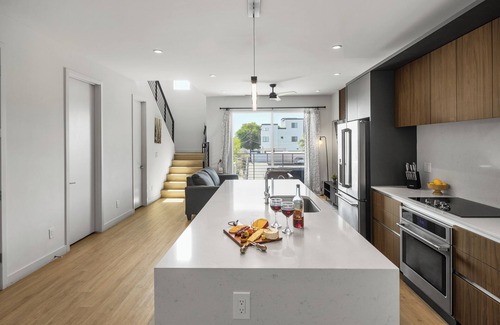 Casa Granada Townhouses Maison | Hush House - Hot Tub - Heart of Old Town
