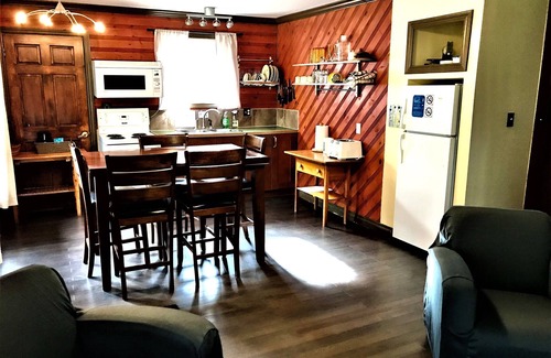 Madawaska Valley Cabine | Hush Lodge & Cottages