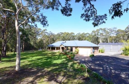 Woollamia Maison | Husky Hideaway