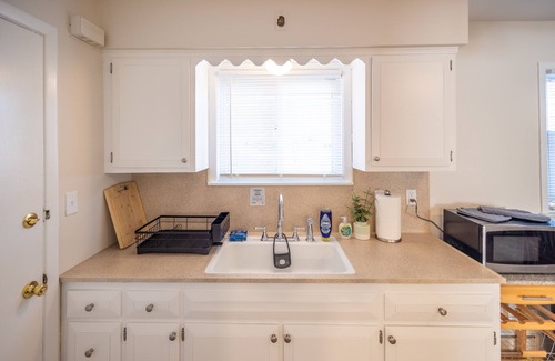 Belleville Appartement | Hustle and Bustle in Belleville - 1 Bedroom