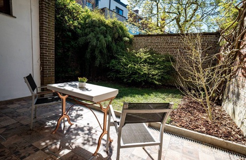 Strop Maison | Huswell - Chic Studio with Garden in Central Ghent