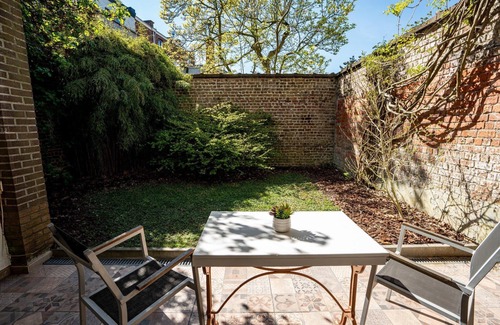 Strop Maison | Huswell - Chic Studio with Garden in Central Ghent