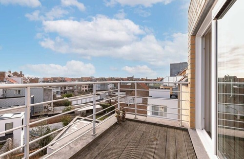 Vogelzang Appartement | Huswell - Superb duplex within walking distance of the sea