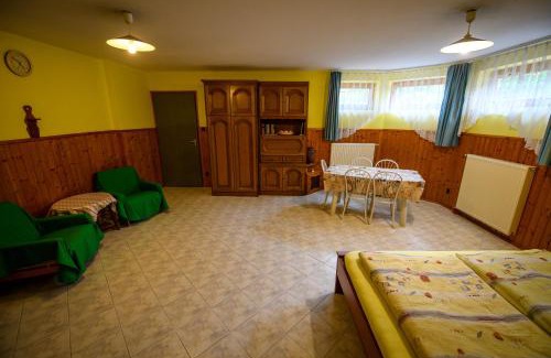 Balatonfured Maison | Huszár Vendégház