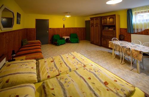 Balatonfured Maison | Huszár Vendégház
