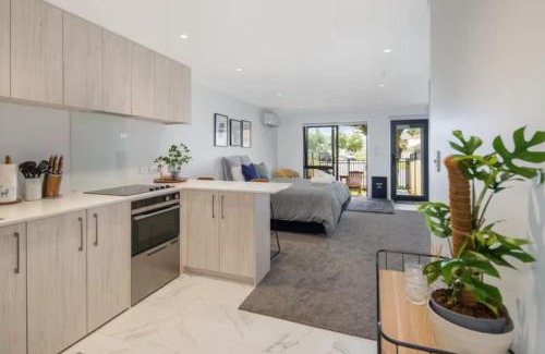 Lower Hutt Maison | Hutt Valley Nook