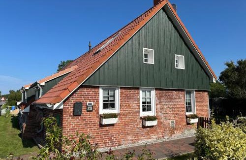 Ostermarsch Maison | "Huus ant Diek", Ferienhaus mit Maisonette Wohnung in Deichnähe, Nähe Norddeich
