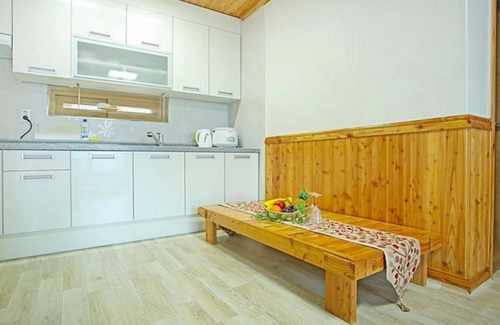 Goesan Maison | Hwayang Gyegok Domyeongsan Pension