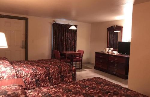 Stillwater Hôtel | HWY Express Inn & Suites