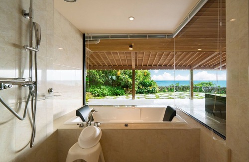 Okinawa Hôtel | Hyakunagaran