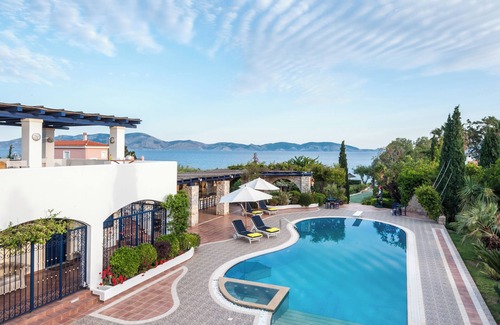 Pigadia Villa | VIP Beachfront villas 1-3 ( up to 50 guests)