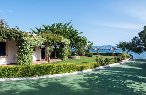 Pigadia Villa | VIP Beachfront villas 1-3 ( up to 50 guests)