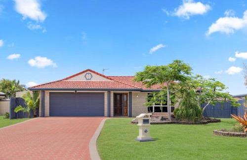 Eli Waters Appartement | 'Hygge' Family-Friendly Comfort in Hervey Bay