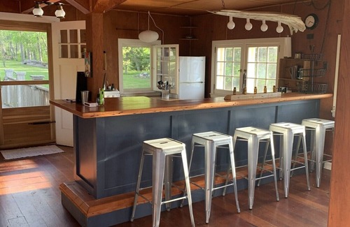 Duluth Appartement | Hygge Getaway with a wood burning sauna overlooking a small private lake