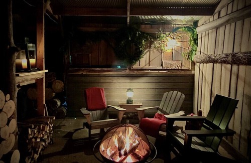 Duluth Appartement | Hygge Getaway with a wood burning sauna overlooking a small private lake
