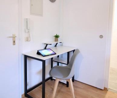 Vahrendorf Appartement | Hygge Homes - 1BR Apartment inkl. TV und Küche
