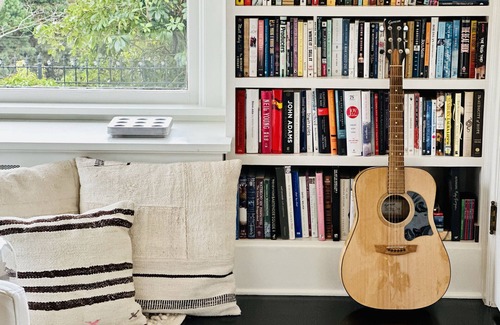 Queen Anne Maison | Hygge House Seattle ~ Light, Bright & Charming 4BR Home on Walkable Queen Anne!
