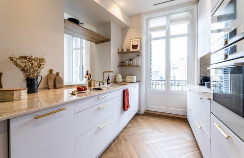 Behobie Appartement | HYGGE KEYWEEK Apt 2 chambres avec parking Plein centre Biarritz