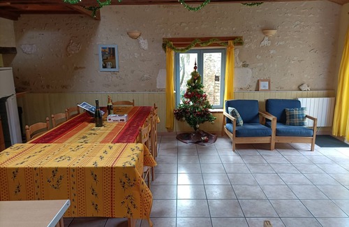 Corpe Cottage | Hyper-Gite: très grande grange aménagée en gites