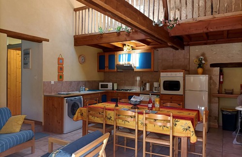 Corpe Cottage | Hyper-Gite: très grande grange aménagée en gites