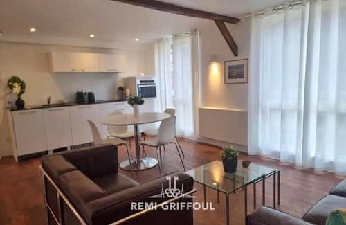 Enclos Appartement | Hypolite 3*New* - Bel Appartement pour 4 - 80 mètres du Port d' Honfleur