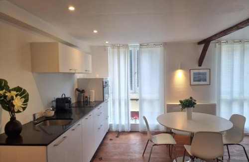 Enclos Appartement | Hypolite 3New - Bel Appartement pour 4 - 80 mètres du Port d' Honfleur