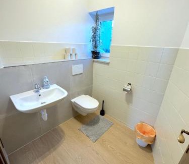 Oberteisbach Appartement | I Apartment Dingolfing Ferienwohnung Kronwieden I