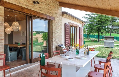 Terre Roveresche Villa | I Gelsi 12&2 by Marche Holiday Villas