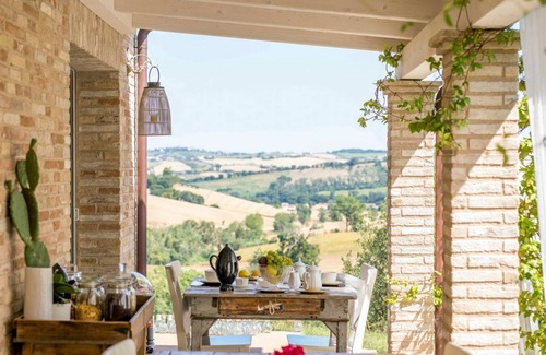 Ostra Vetere Villa | I Girasoli - Cinq Chambres Villa, Couchages 10