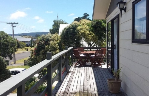 Whangamata Maison | I love Whangamata Getaway