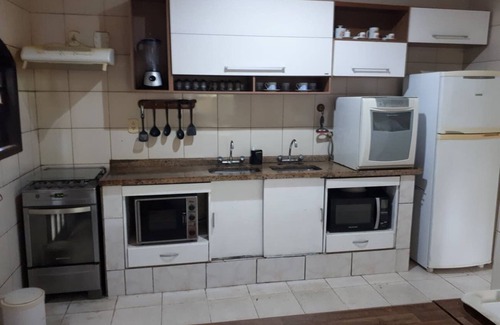 Vargem Grande Cottage | Je loue une suite double avec piscine en copropriété avec sécurité (avec droits)