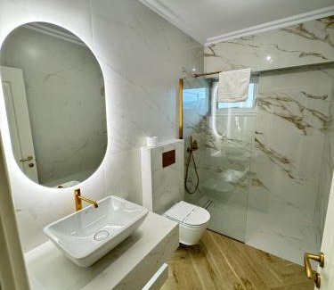 Iasi Appartement | Iassy Airport Luxury Apartments with Parking
