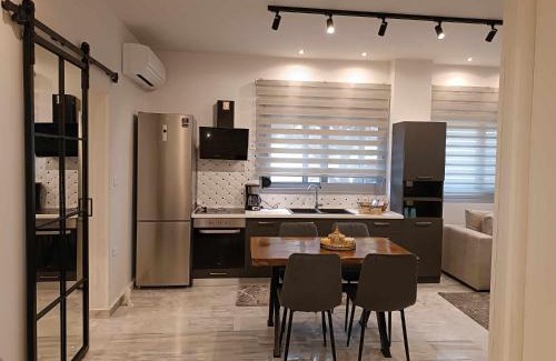 Volos Appartement | Iatrou city home