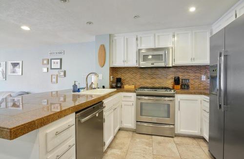 Imperial Beach Appartement | IB Coastal Condo, In The Heart of it All