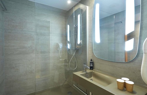 Ambilly Hôtel | ibis Annemasse