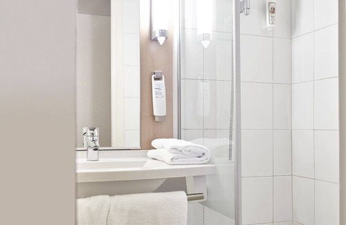 Villers-Semeuse Hôtel | ibis Charleville-Mezières