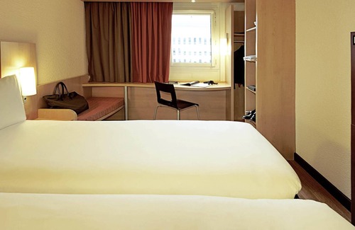 Villers-Semeuse Hôtel | ibis Charleville-Mezières