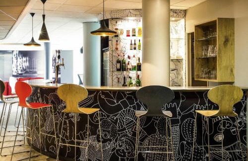 Chevilly-Larue Hôtel | Ibis Orly Chevilly Tram 7