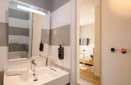 Saint-Laurent-du-Var Hôtel | ibis Styles Nice Cap 3000 Airport