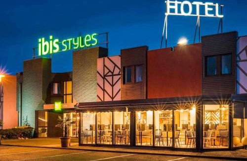 Val-de-Reuil Hôtel | ibis Styles Rouen Val De Reuil