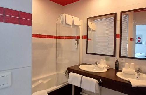 Segre Hôtel | ibis Styles Segre