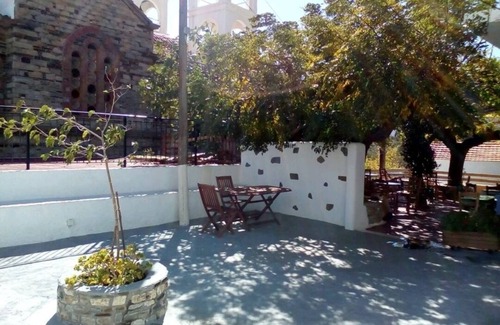 Armenistis Cottage | Icarus Blue Cottage Escape. The Greek island of Ikaria is a Blue Zone Island